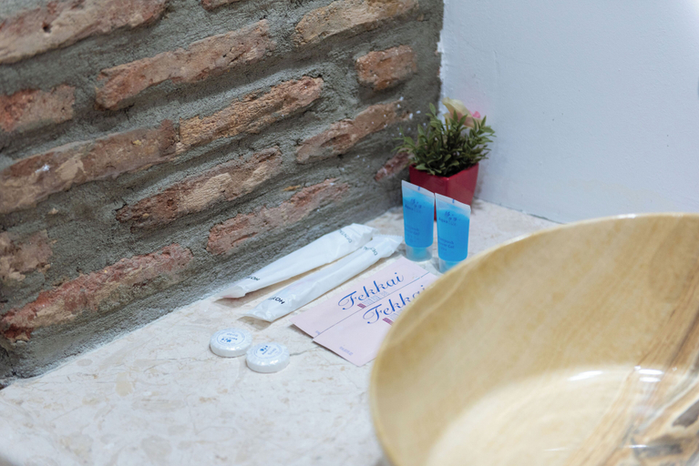 Food & Drinks 5, Kraveli Hotel, Tbilisi