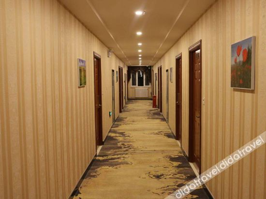 Others 4, Super 8 Tacheng Yining Road, Tacheng