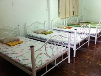 Others 5, NR Homestay, Amphawa