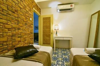 Others 3, Ohana House 7011, Malacca City