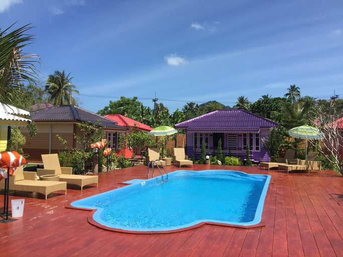 Swimming pool [outdoor] 3, Phetmanee Resort, Ko Yao District