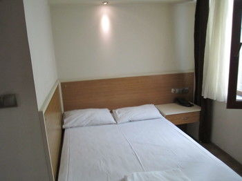Others 4, OZGUR HOTEL, Merkez
