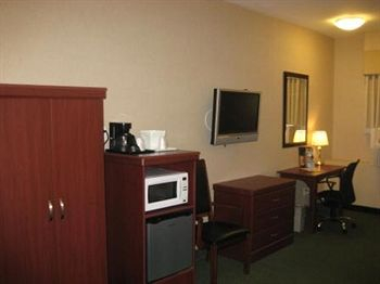 Others 4, Premier Inn, Hamilton