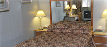 Others 5, Motel Rideau, Champlain