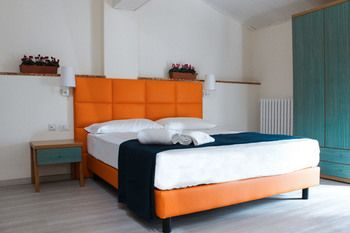 Others 3, Hotel Villa Azzurra, Bologna