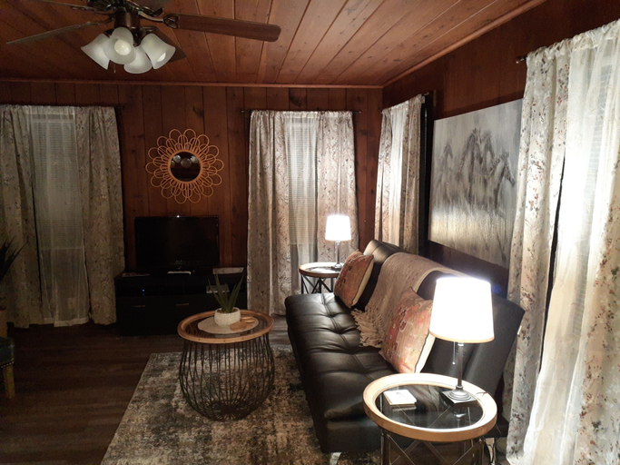 Others 4, Edgewater Resort Cottage #1, Garland