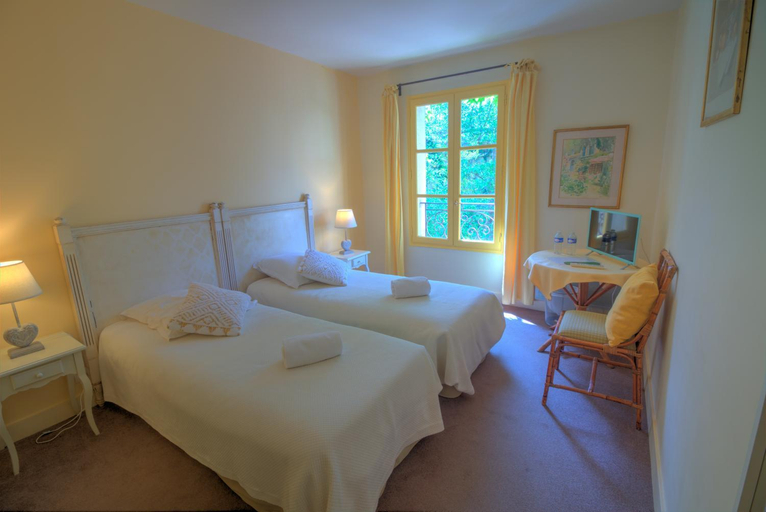 Bedroom 2, Logis Hotel Le Moulin de la Beune, Dordogne