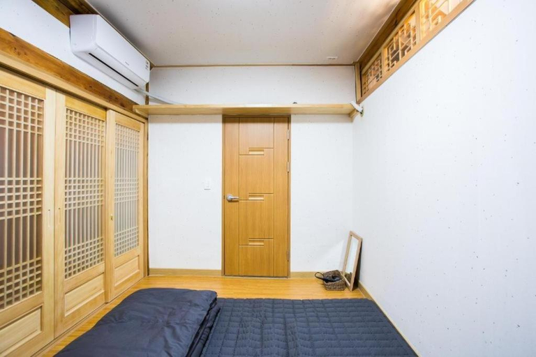 Bedroom 3, Guma Modern HanokStay, Buk