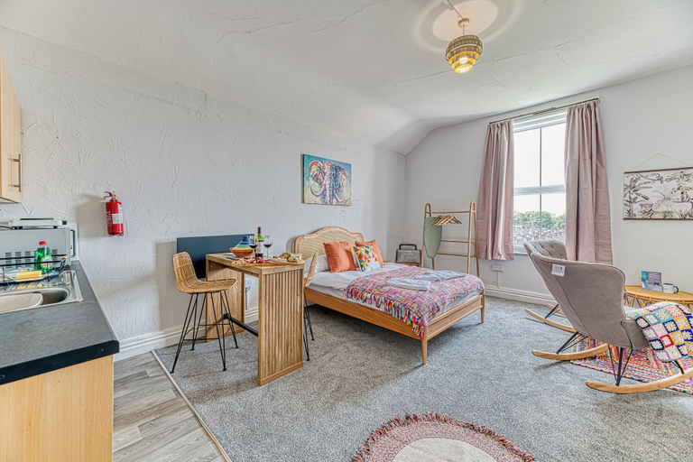 Room 4, Chester Heights by Guestz, Cheshire West and Chester