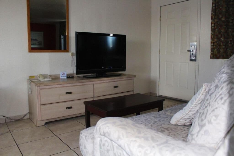 Bedroom 4, Starlite Motel, Maricopa