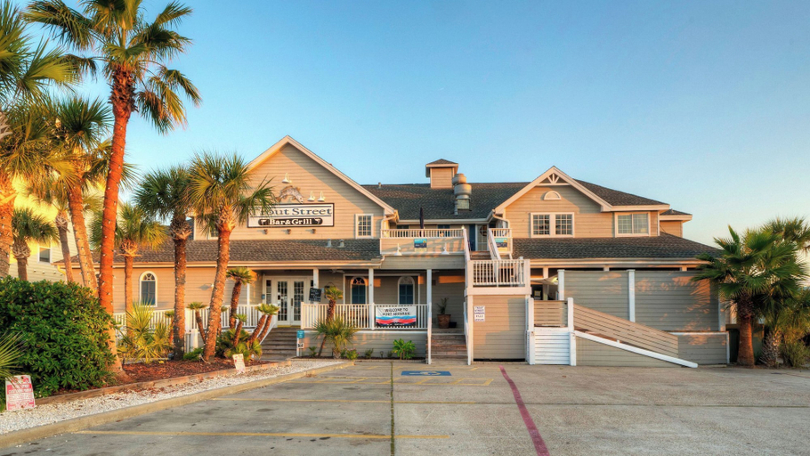 Exterior & Views 2, Dolphin at Trout Street Queen Suite w/ Kitchenette Marina-front + Patio, Nueces