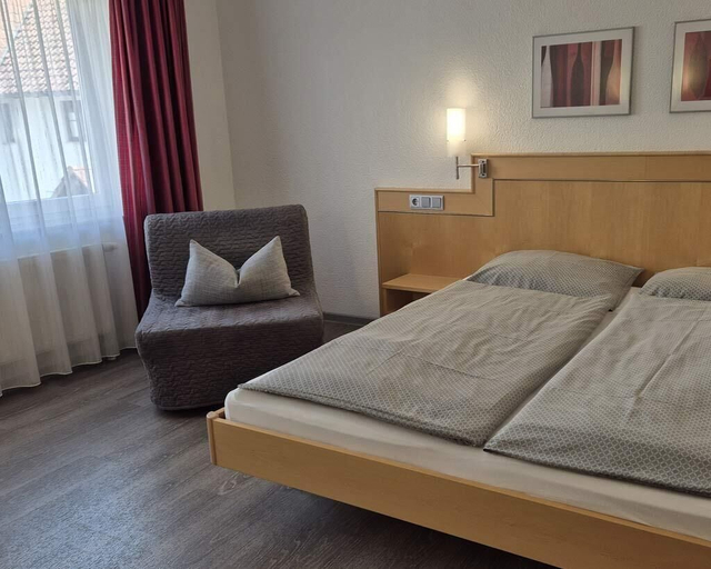 Bedroom 2, Kachelofa, Ludwigsburg