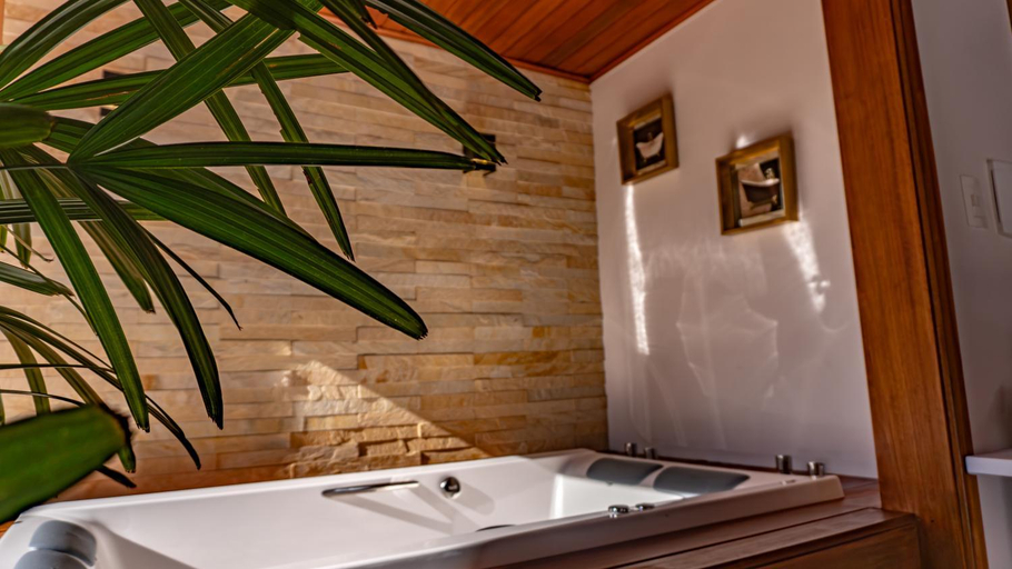Bathroom 2, Invernada Blessmann - Hotel Fazenda, Vespasiano Correa