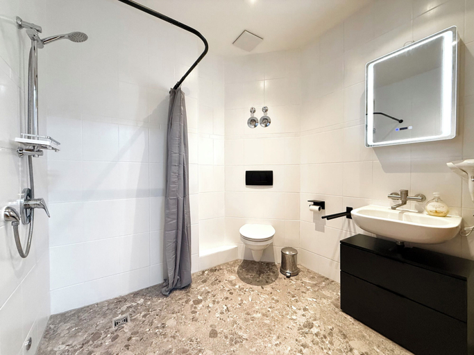 Bathroom 4, M-Studio Apartments im Zentrum, Stuttgart