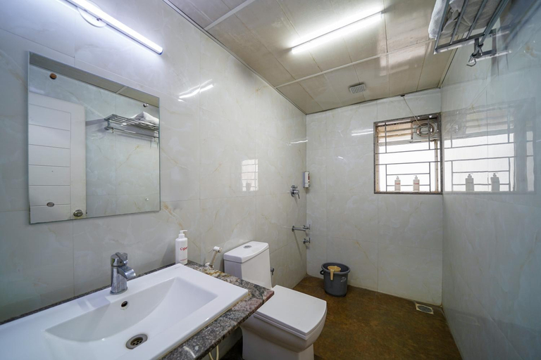 Bathroom 4, Aston Suites, Bangalore