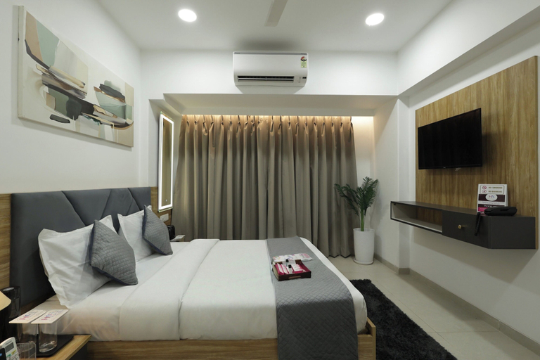 Room 2, Chembur Homeotel - Gagal Home, Mumbai Suburban