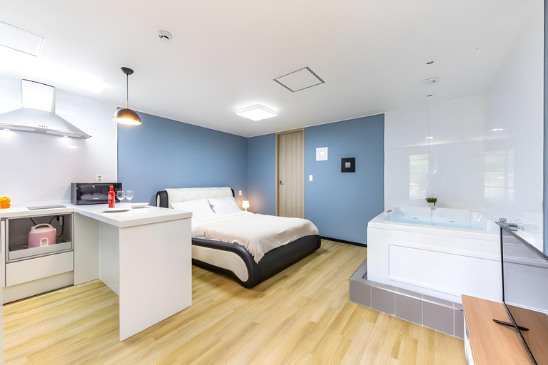 Bedroom 2, Gapyeong Narshaui Jeongwon Pension, Gapyeong