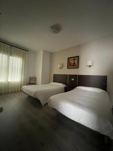 Bedroom 5, Pension Arenas Palas, Lugo