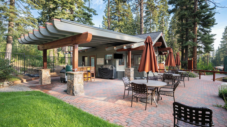 Interior 2, Hawk's Eye by Avantstay Cozy Condo w/ Views & Access to Northstar Resort Community, Placer