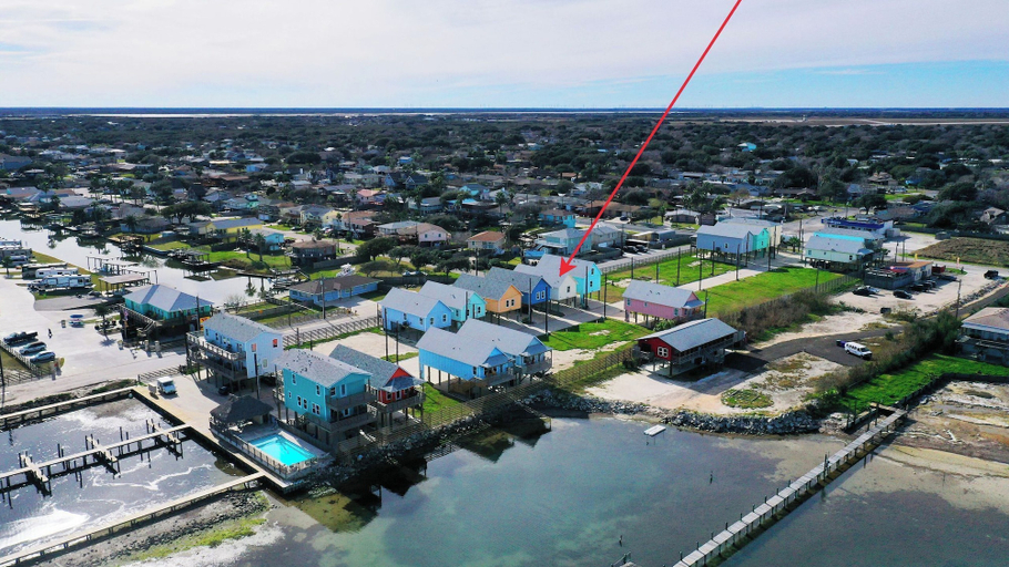 Interior 4, Shared Waterfront Pool and Boat Dock, Balcony w/ View Yellowfin by Avantstay, Nueces