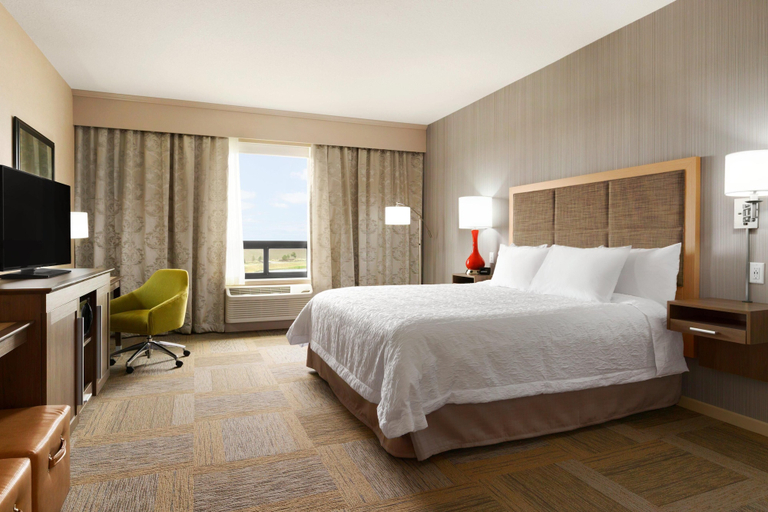 Bedroom 2, Hampton Inn by Hilton Edmonton/Sherwood Park, Division No. 11