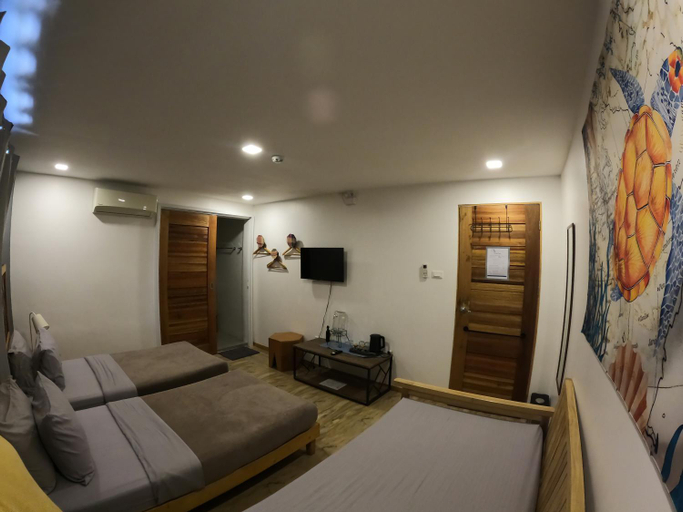Bedroom 2, Silver Reef Dive Resort, Zamboanguita