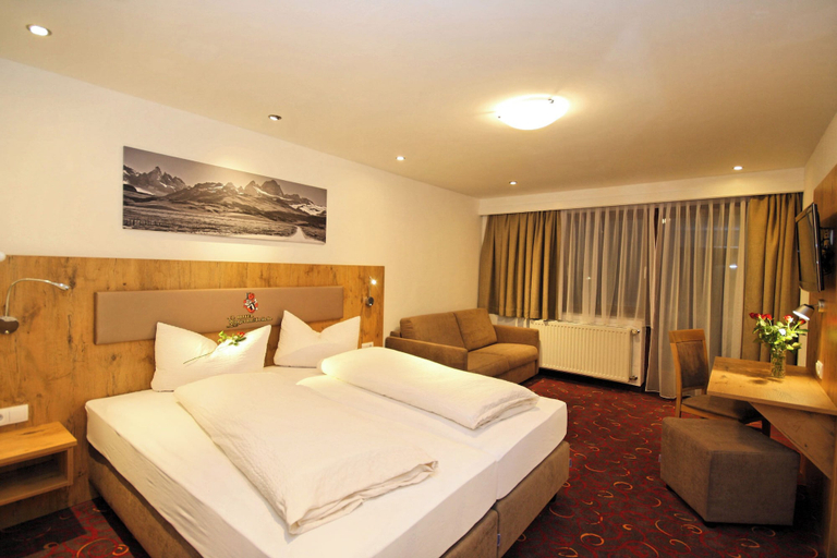 Bedroom 2, Hotel Kajetansbrücke, Landeck