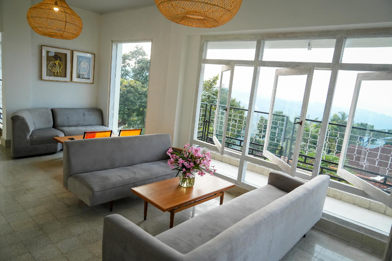 Shared lounge/TV area 2, WISMA Nirwana Tretes near Cimory Prigen, Pasuruan