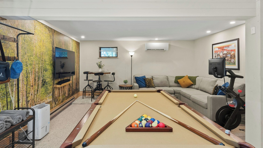 Bedroom 3, Waterside Haven by Avantstay Lakefront, Hot Tub, Game Room, Fire Pit, Monroe