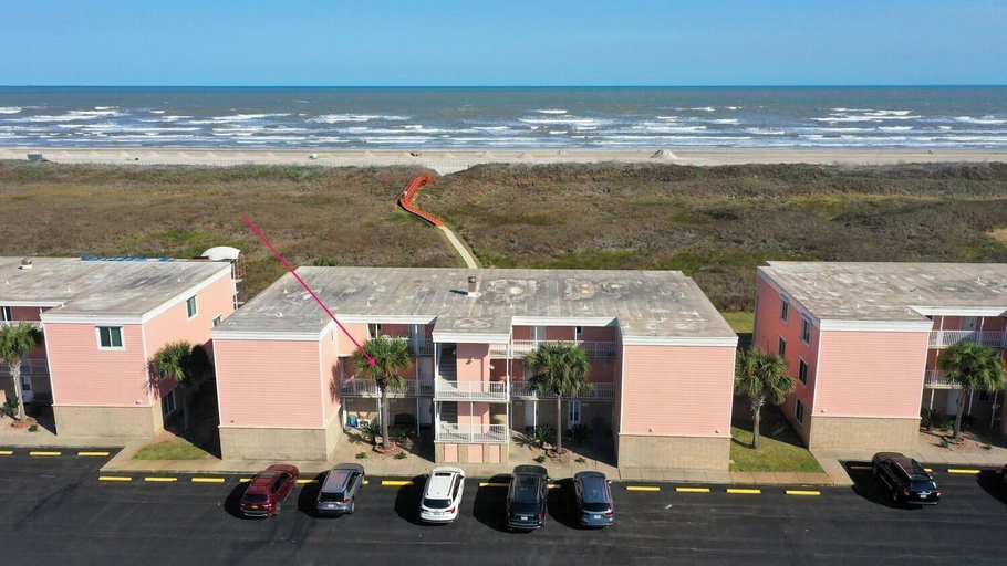 Exterior & Views 2, Ocean View w/ Pool, Tennis/pickleball, Beach Access Summer Love by Avantstay, Nueces