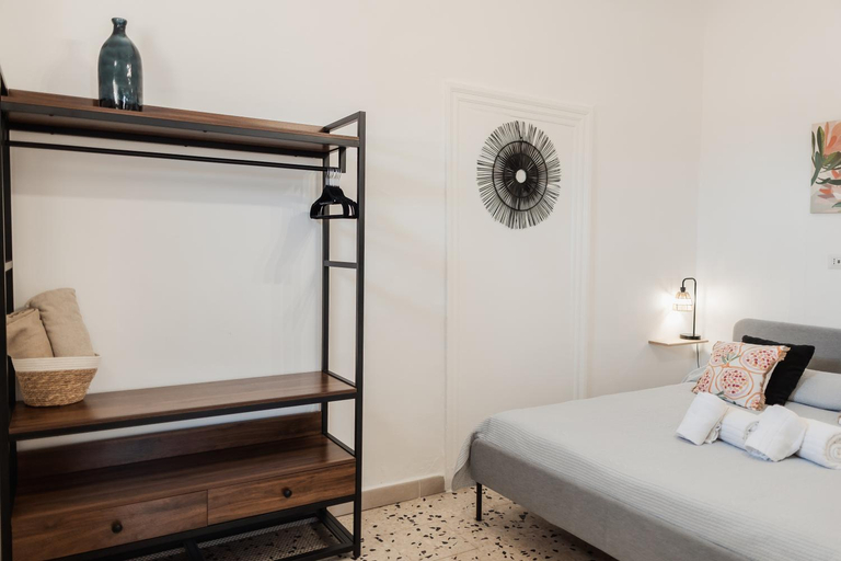 Bedroom 2, casanova rooms and apartment to rent , Palermo