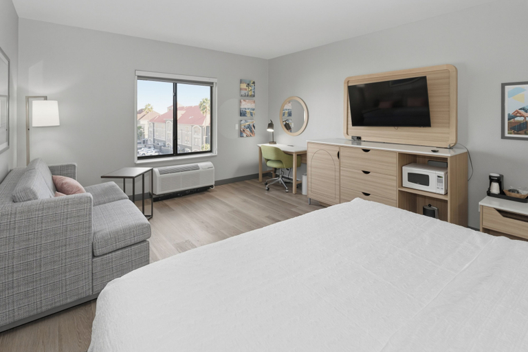Bedroom 3, Hampton Inn & Suites Pharr, Hidalgo