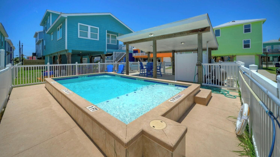 Sport & Beauty 5, Reel Life Dreams by Avantstay Pool + Near Beach!, Nueces