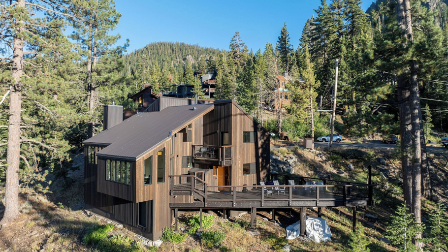 Exterior & Views 2, Trapper by Avantstay A+ Interior Design w/ Sauna, Placer