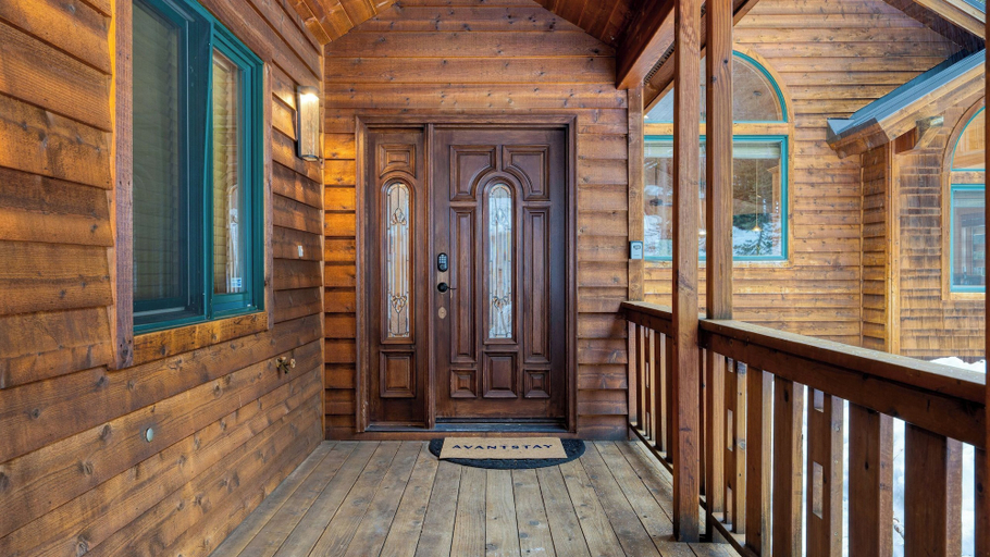 Exterior & Views 2, 5 Mins to Ski Resort Ping Pong, Pool Table, Deck Donner Ridge by Avantstay, Nevada