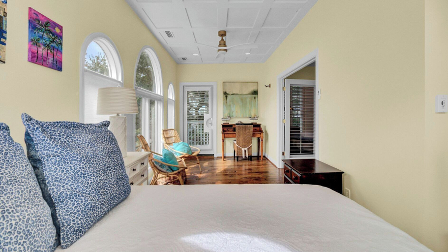 Interior 2, 5 Grand Pavilion by Avantstay Ocean View + Rooftop Deck, Charleston