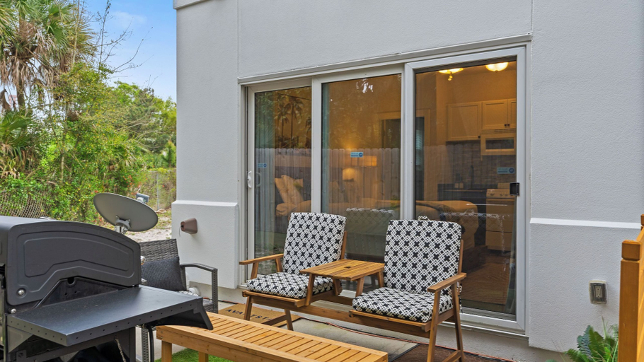 Exterior & Views, Tidal Charm by Avantstay Walk to Beach, Community Pool, Balcony, Ocean Views, Bay