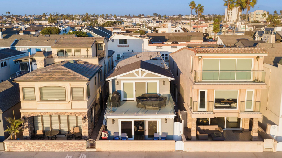 Exterior & Views 2, Balboa Breeze by Avantstay Beachfront Retreat + Ocean View, Orange
