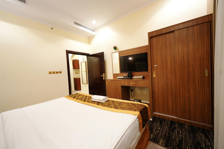 Bedroom 4, Golden Pearl Hotel, Al Madinah Al Munawwarah