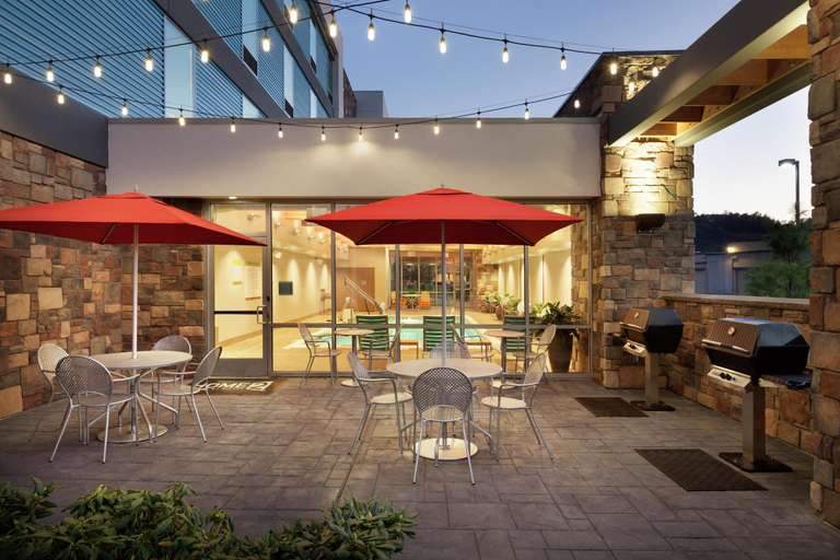 Food & Drinks 5, Home2 Suites by Hilton Seattle Airport, Tukwila