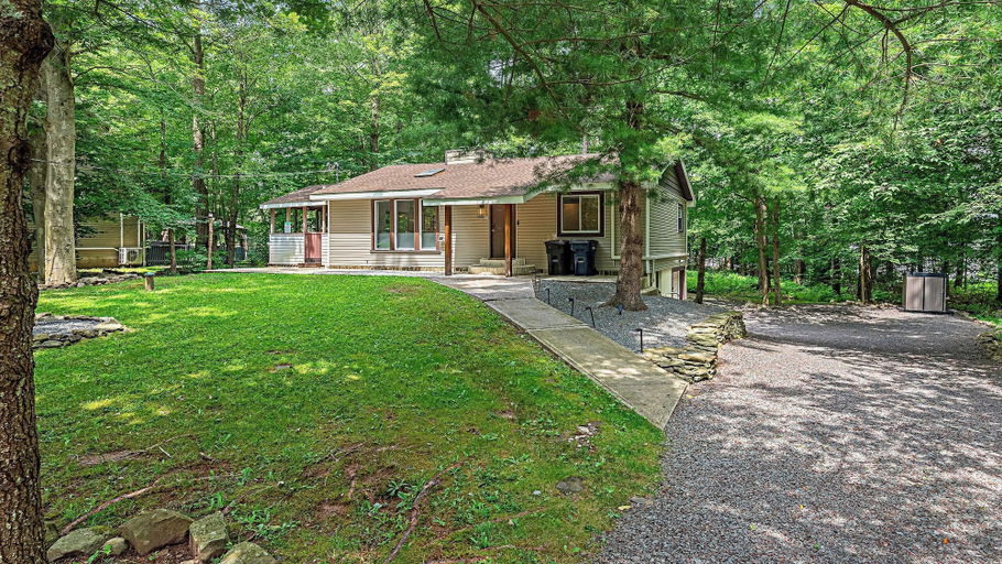 Exterior & Views 2, Birchwood by Avantstay Game Room + Lake Access, Monroe