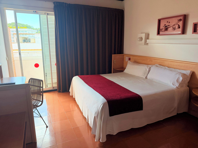 Bedroom 3, Hotel Xaine Park, Girona