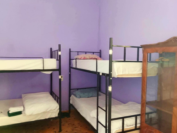 Bedroom 2, Colors Hostel, Tbilisi