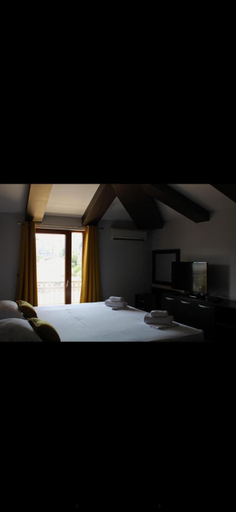 Bedroom 3, Diva Petra Apartments