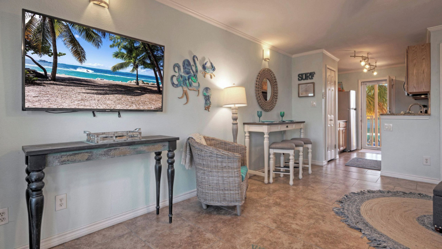 Others 4, Studio w/ Balcony, Pools & Direct Beach Access Seaside Blessing by Avantstay, Nueces