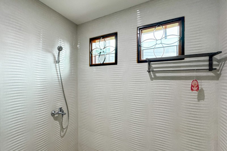Bathroom 2, The Lavana Villa Greyhaven Lembang, Bandung