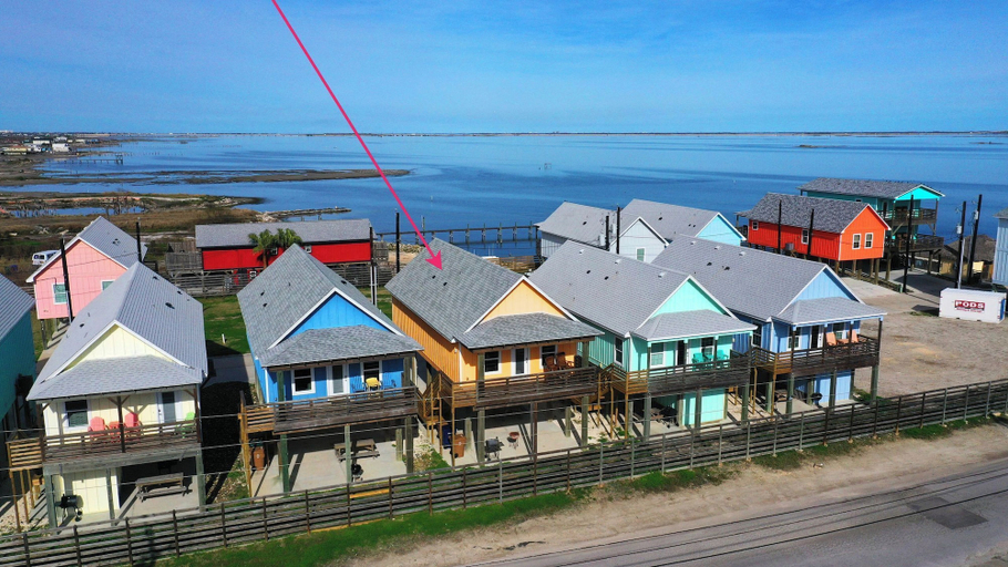 Interior 2, Pool, Boat Dock, Balcony w/ Bay Views Cooper's Hawk by Avantstay, Nueces