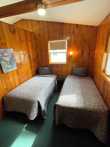 Bedroom 2, Ship's Wheel Resort, Lake of the Woods