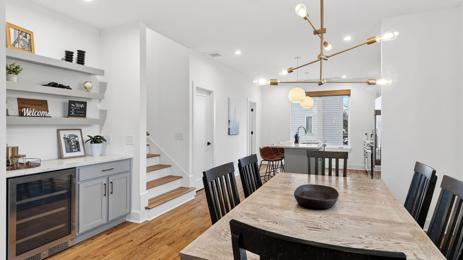 Interior 2, Cliffside Social by Avantstay Rooftop Lounge + Firepit + + Mini Gold + Game Room Near Broadway, Davidson
