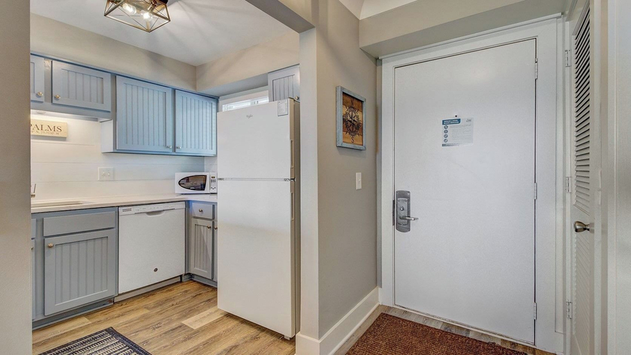 Others 5, 11B Mariners Walk by Avantstay Direct Beach Access! Views Communal Pool, Charleston